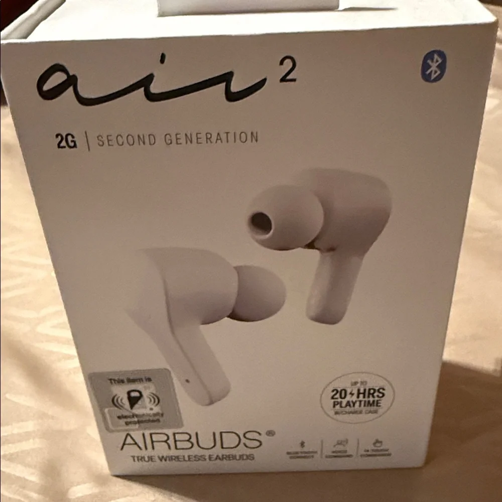 Air2 True Wireless Earbuds in White -